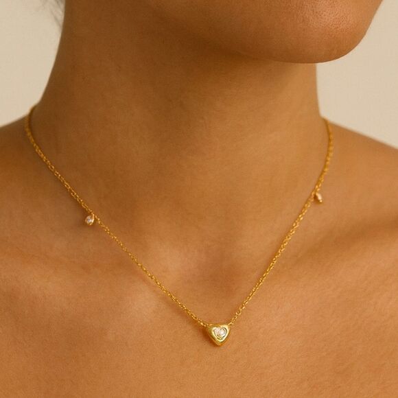 Heart Necklace Q250 - Picture 2 of 6